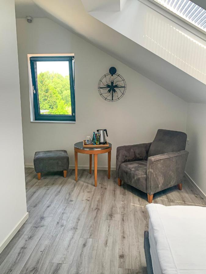 Prima Inn Unterkunft Direkt Ueber Der "Bar Am Minimax" Neuruppin Exterior photo